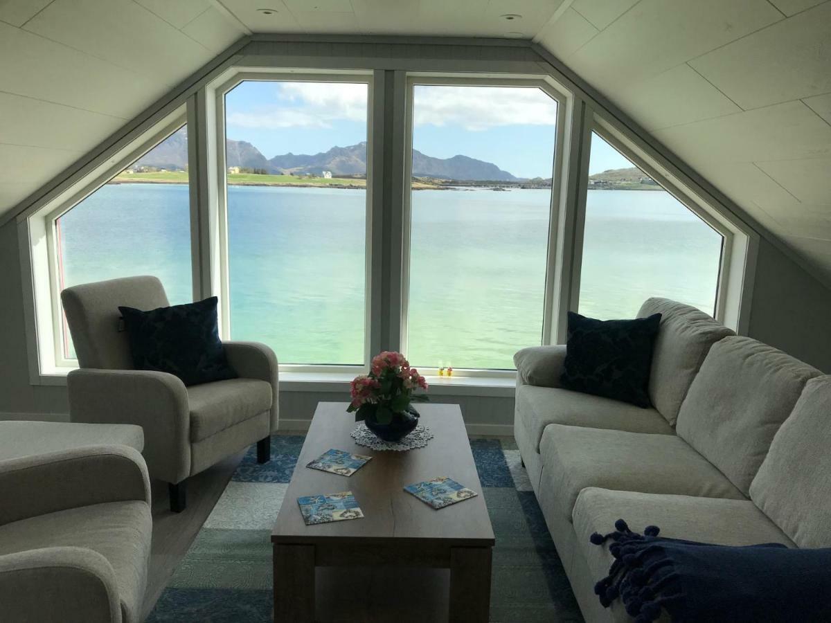 Luxurious Cabin By The Waterfront Лекнес Екстериор снимка
