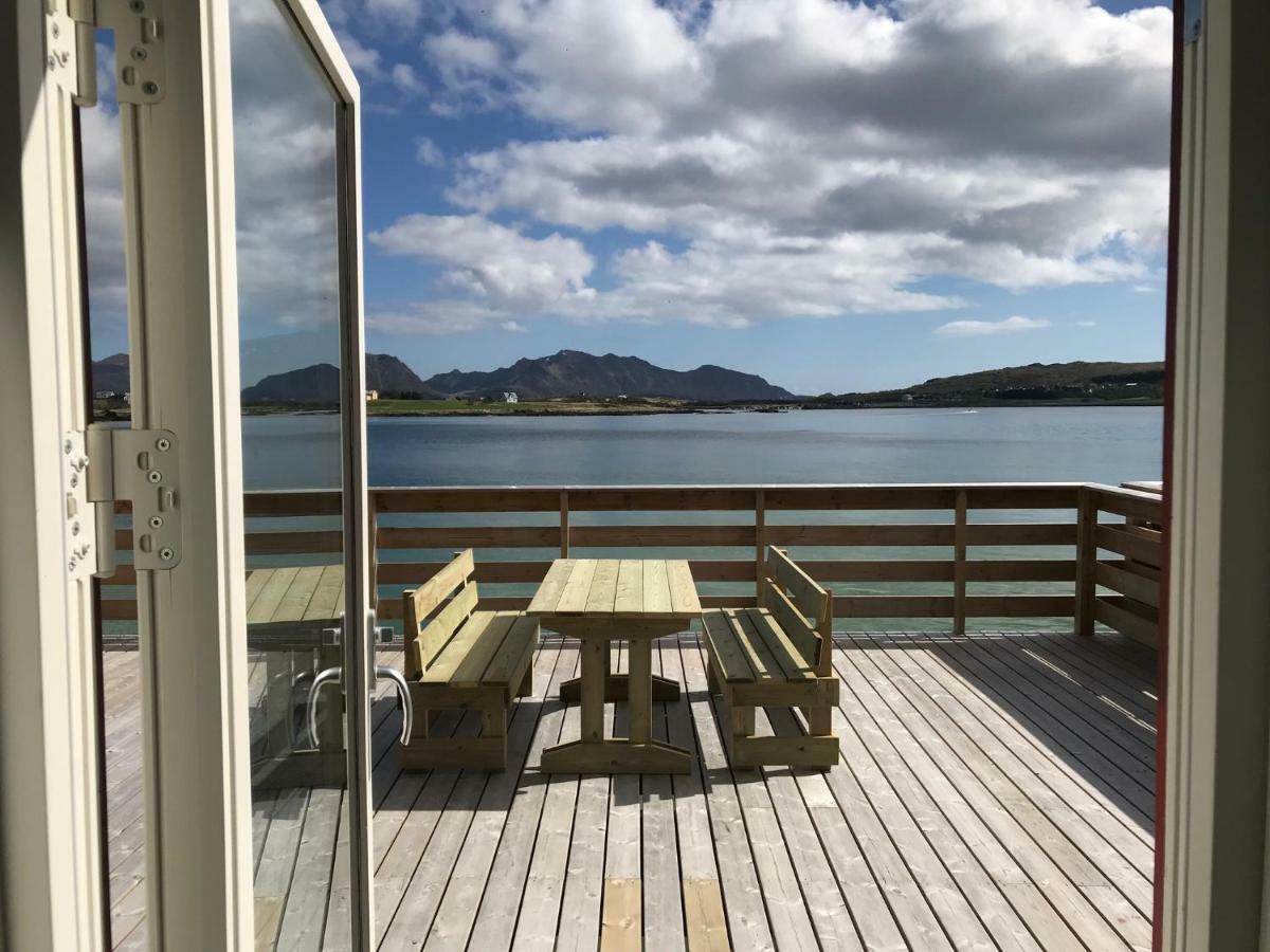 Luxurious Cabin By The Waterfront Лекнес Екстериор снимка